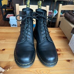 Men’s Sz 13 Dr Marten’s 1460 8” Boot